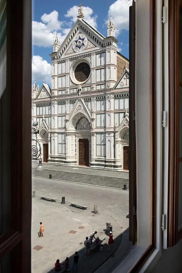 Santa Croce Front View Suite Florence Apartment